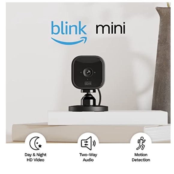 New Blink Mini – Compact indoor plug-in smart security camera - Picture 2 of 5